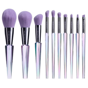 MAKEUP BRUSHES